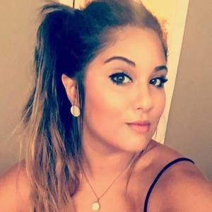 Meet your Posher, Aline